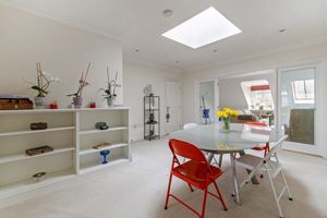 Dining Area- click for photo gallery